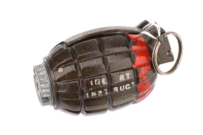 Lot 870 - An 'inert' Cut Away WWII No.36 MkI Grenade