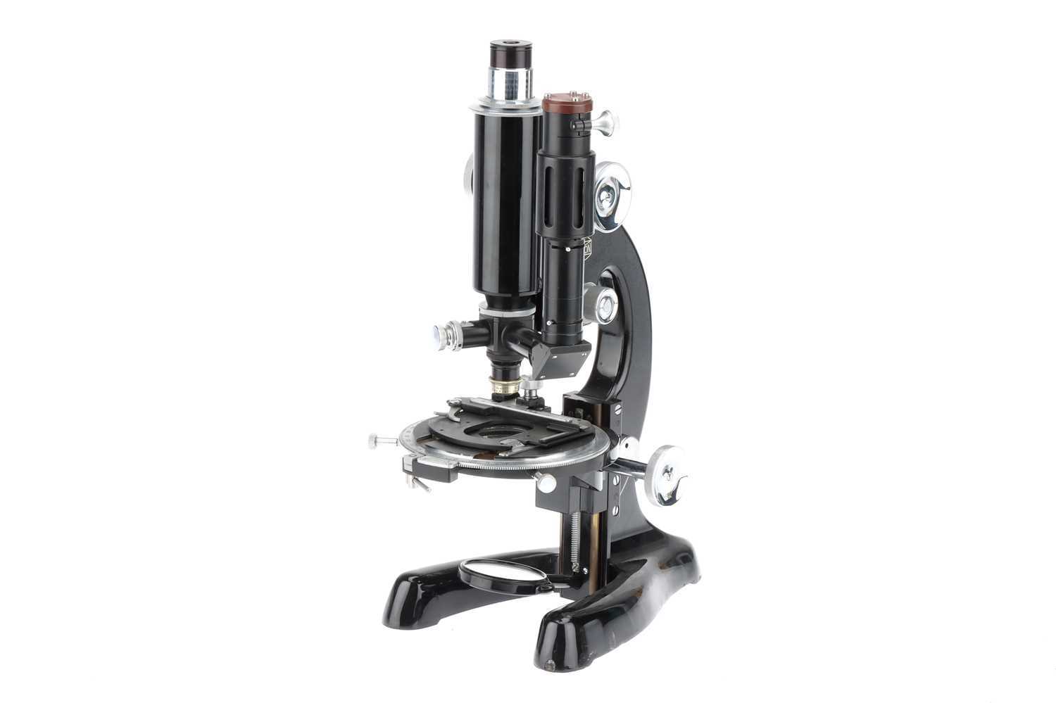 Lot 697 - A Classic Beck Metallurgical Microscope,