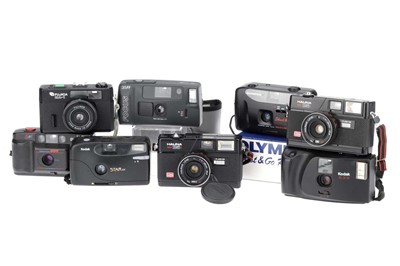 Lot 200 - A Mixed Selection of Compact Cameras