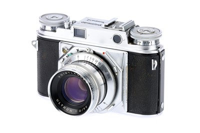 Lot 199 - A Voigtlander Prominent Rangefinder Camera
