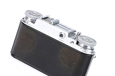 Lot 199 - A Voigtlander Prominent Rangefinder Camera