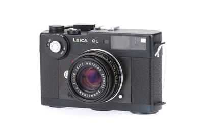 Lot 11 - A Leica CL Rangefinder Camera