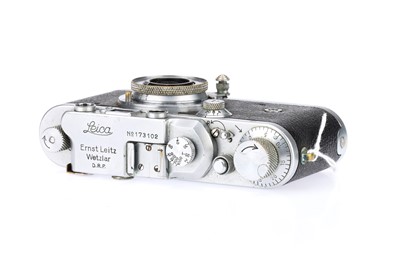 Lot 43 - A Leitz Leica IIIa Rangefinder Camera