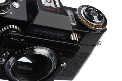 Lot 182 - A Zeiss Ikon Contarex Super SLR Body