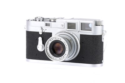 Lot 4 - A Leica M3 Rangefinder Camera