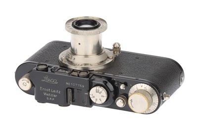 Lot 4 - A Leica II Rangefinder Camera