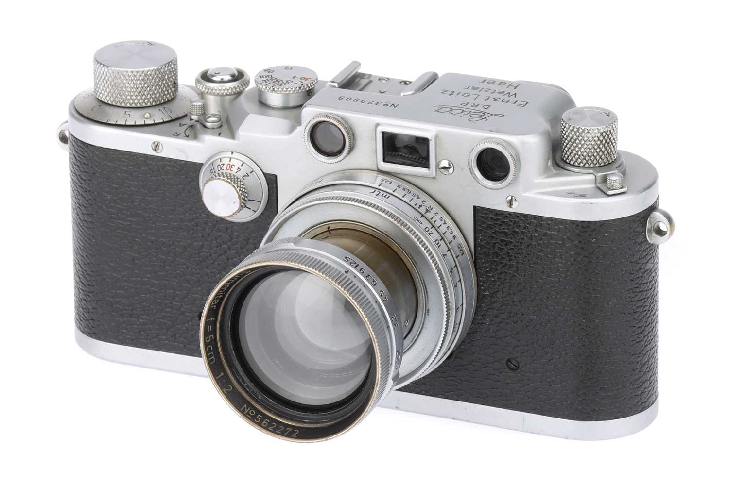 Lot 10 - A Leica IIIc 'Heer' Rangefinder Camera