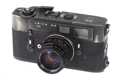 Lot 7 - A Leica M5 Rangefinder Camera