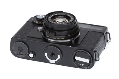 Lot 14 - A Leica CL Rangefinder Camera