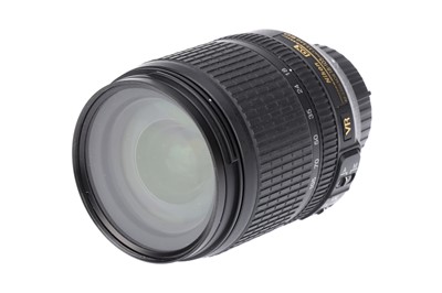 Lot 136 - A Nikon NIkkor DX VR AF-S ED G f/3.5-5.6 18-105mm Lens