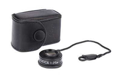 Lot 94 - A Leica 1.25x Magnifier for Leica M Series Cameras