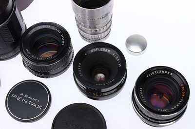 Lot 517 - A Selection of Camera Lenses