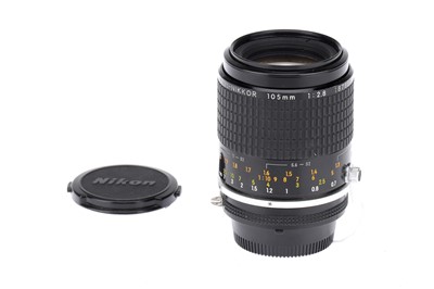 Lot 141 - A Nikon Micro-Nikkor f/2.8 105mm Lens