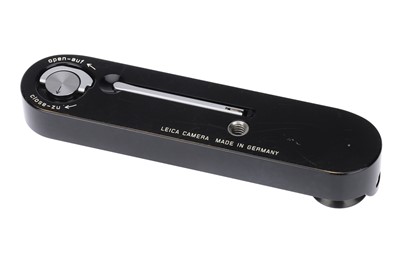 Lot 138 - A Leica Leicavit M