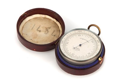 Lot 64 - A Compensated Pocket Barometer Altimeter by Ross, London