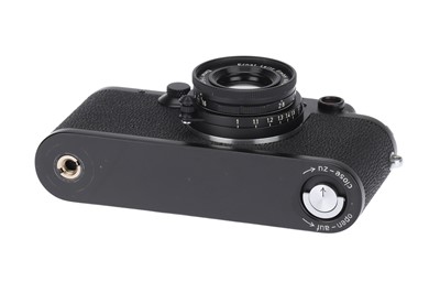 Lot 127 - A Leica IIIc Sharkskin Rangefinder Camera Outfit