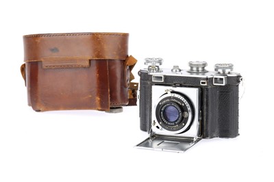 Lot 247 - A Certo Dollina III 35mm Rangefinder Camera