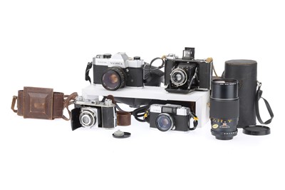 Lot 248 - A Mixed Selection of Cameras & Lenses