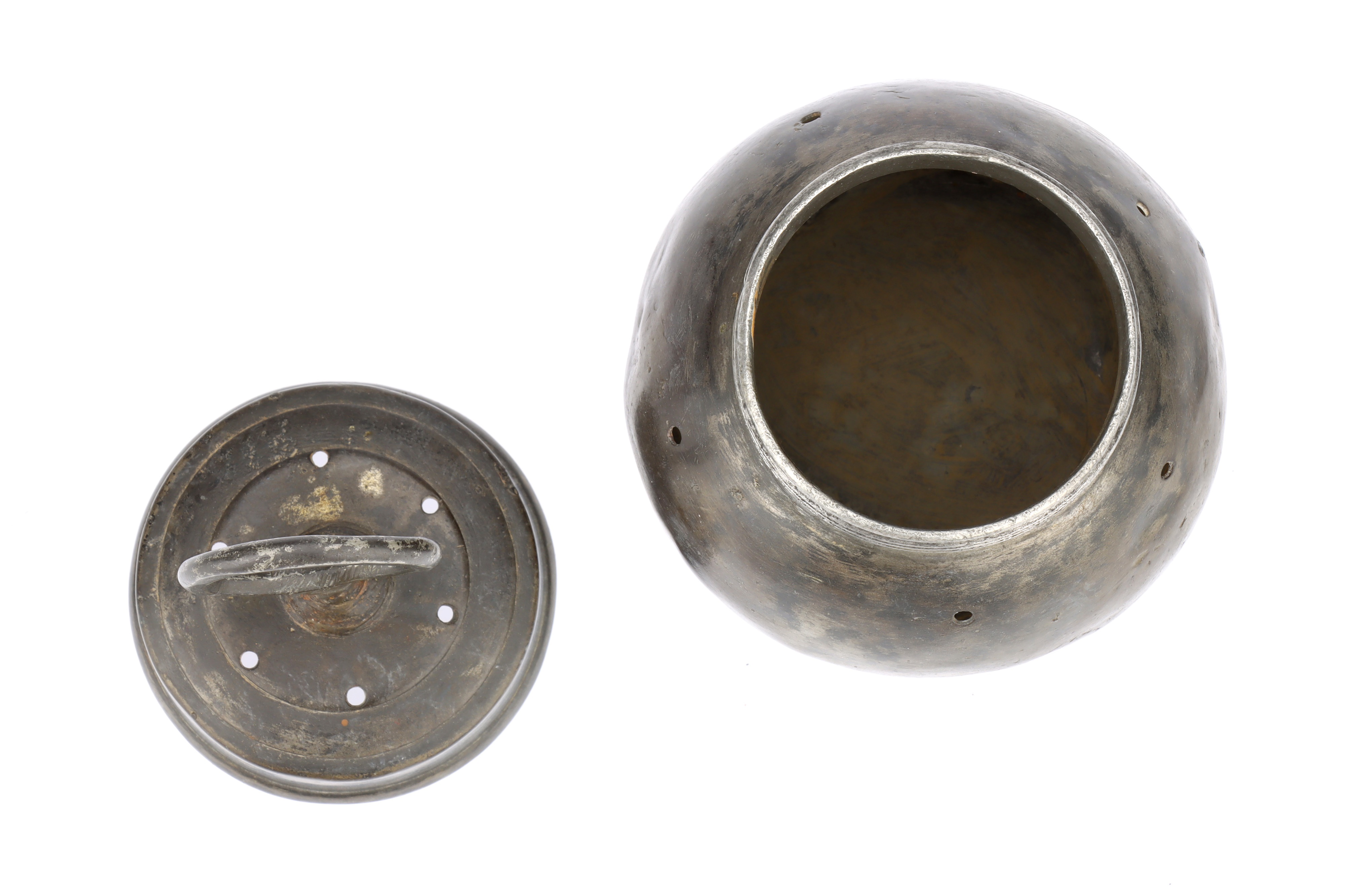 Lot 89 Three Antique Leech Jars,