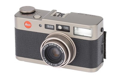 Lot 177 - A Leica CM Zoom Compact Camera