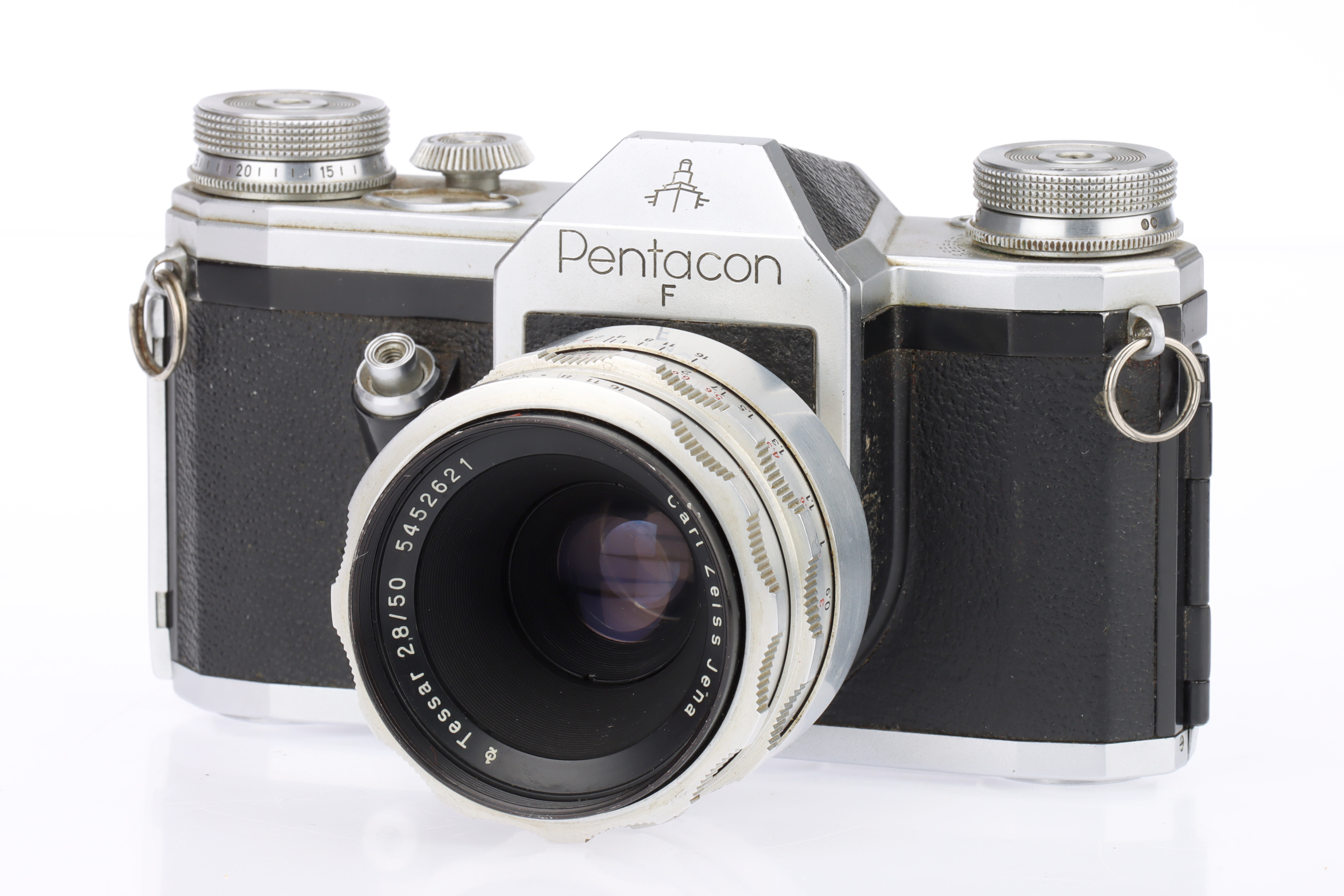 Lot 220 - A Pentacon F 35mm Slr Camera