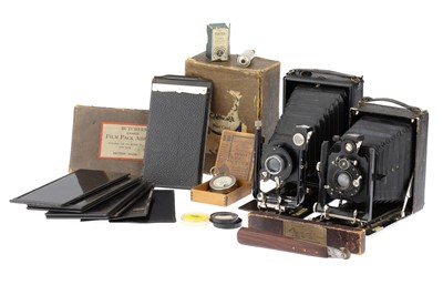 Lot 620 - A Selection of Early Camera Equipment