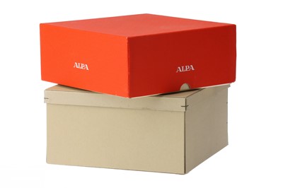 Lot 618 - An Empty Pignons Alpa Box