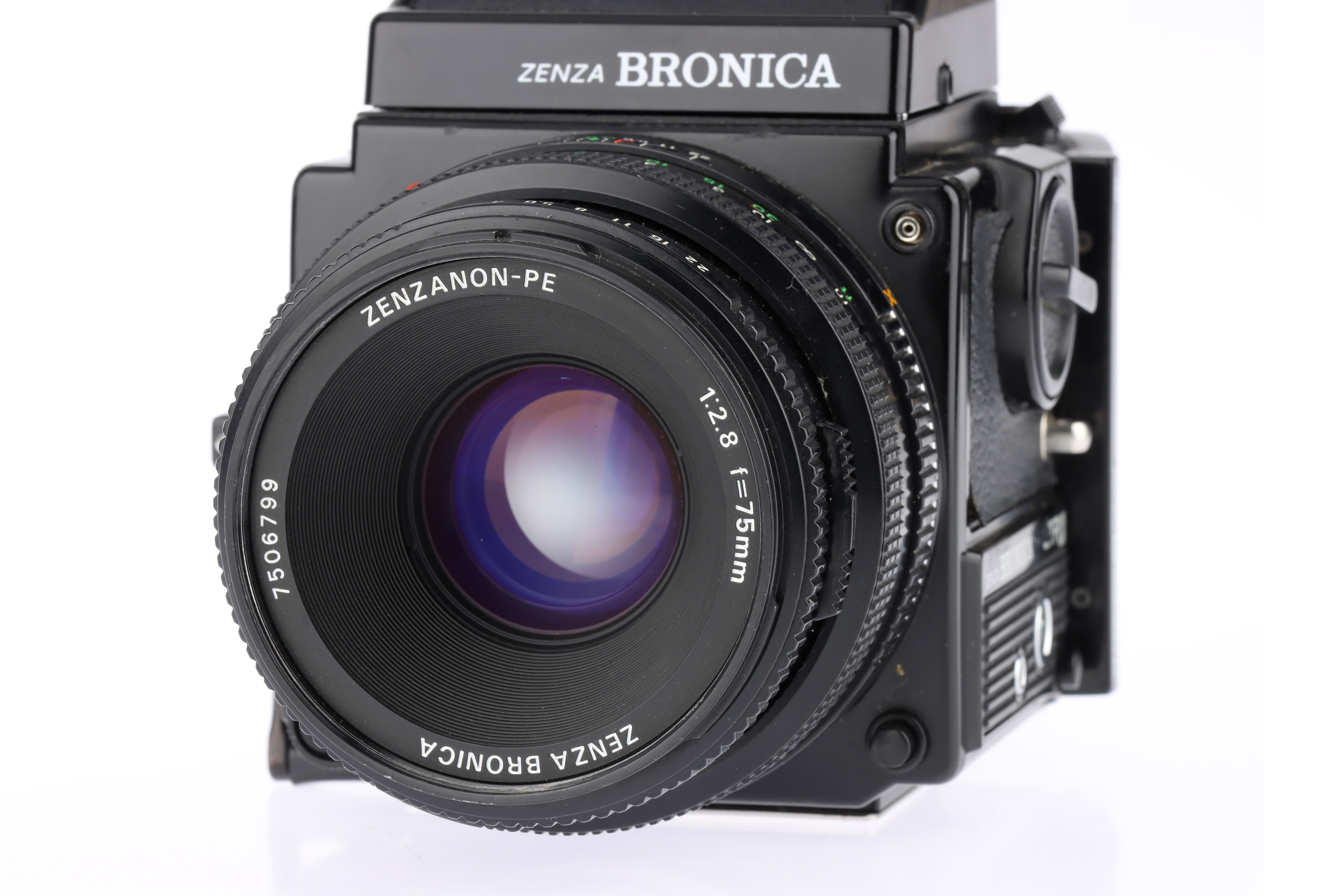 Lot 381 A Zenza Bronica ETRSi Medium Format SLR