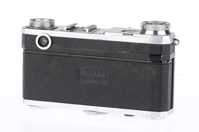 Lot 113 - A Contax II 35mm Rangefinder Camera