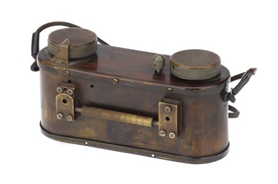 Lot 257 - An Interesting 'Homemade' Rangefinder 16mm Camera