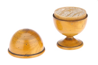 Lot 60 - An Apothecary's Boxwood Pill Silverer