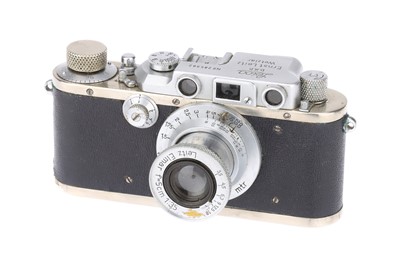 Lot 28 - A Leitz Wetzlar IIIb 35mm Rangefinder Camera