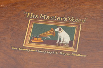 Lot 903 - A His Master's Voice (HMV) 441 Table 2-Band Valve Radio