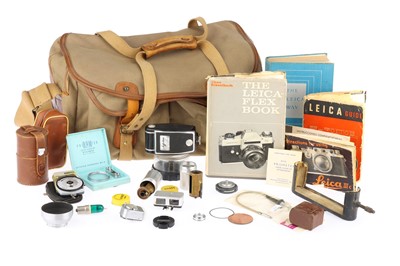 Lot 604 - A Billingham Camera Bag