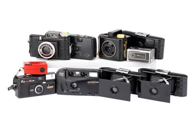 Lot 470 - A Selection of Ten Bakelite & Plastic Cameras