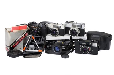 Lot 183 - A Mixed Selection of Cameras