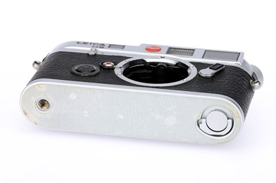 Lot 6 - A Leica M6 Rangefinder Body