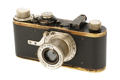 Lot 122 - A Leica I Model A Elmax Camera