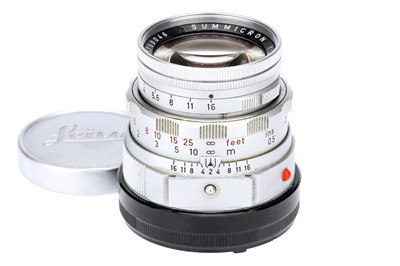 Lot 18 - A Leitz Summicron f/2 50mm Dual Range Lens