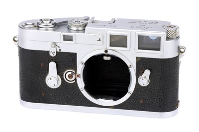 Lot 1 - A Leica M3 Rangefinder Body
