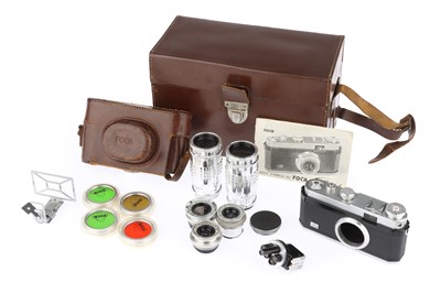 Lot 215 - A Very Good Foca Standard * 35mm Viewfinder Camera Outfit