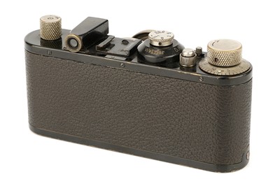 Lot 140 - A Leica Standard Model E Camera