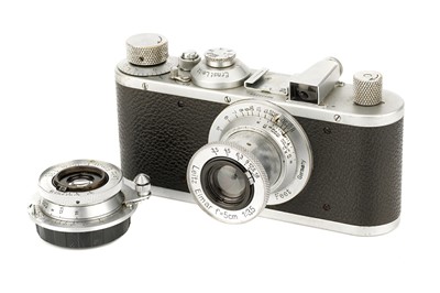 Lot 141 - A Leica Standard Model E Camera
