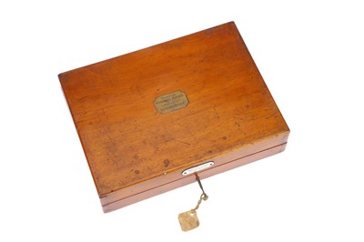 Lot 219 - Victorian Set of Customs Inspectors Standard Apothecaries' Measures