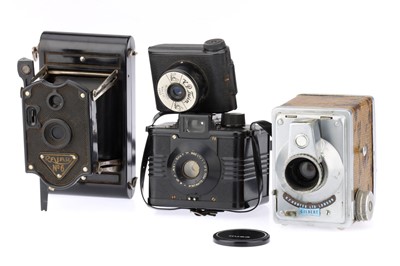 Lot 444 - A Selection of Bakelite Other Cameras