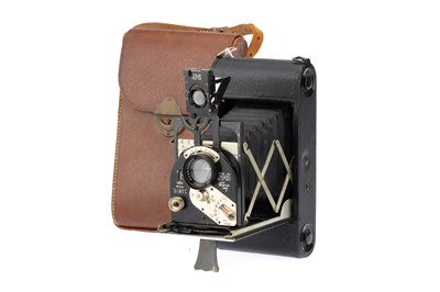 Lot 442 - A Newman & Guardia New Special Sibyl Folding Roll Film Camera