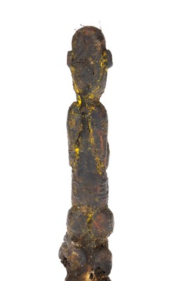 Lot 856 - An African Tribal Iholi aka Holi