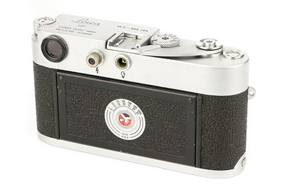 Lot 162 - A Leica M3 Rangefinder Camera