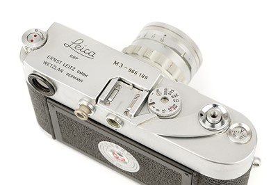 Lot 162 - A Leica M3 Rangefinder Camera