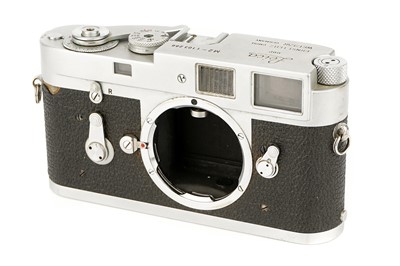 Lot 164 - A Leica M2 Rangefinder Body